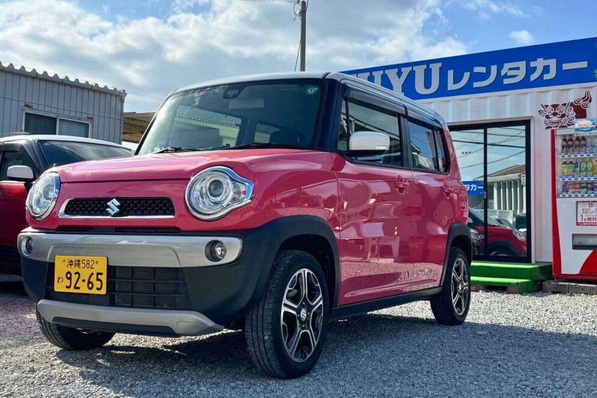 沖縄レンタカーYUYUの人気軽自動車レンタカーSUZUKIハスラー