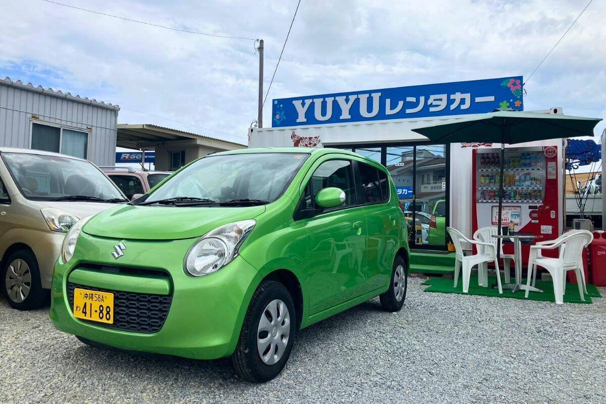 沖縄レンタカーYUYUおすすめ沖縄観光に便利な格安軽自動車レンタカーSUZUKIアルト