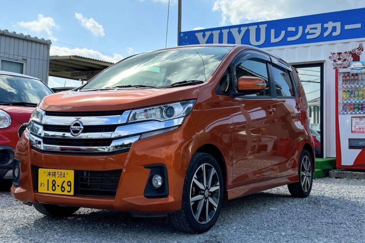 沖縄レンタカーYUYUの人気軽自動車レンタカー日産デイズハイウェイスター