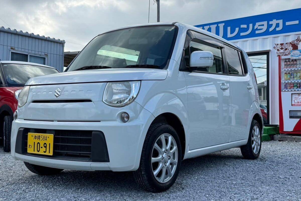 沖縄レンタカーYUYUの人気軽自動車レンタカー日産MRワゴン